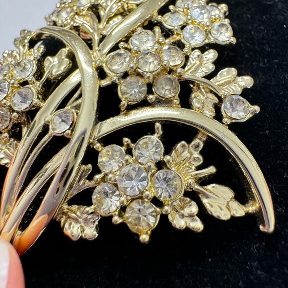 Vintage Gold Tone Rhinestone Brooch Estate Jewelry Pin Floral Cluster - Picture 3 of 9